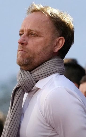 约克38+9浙江大胜宁波 高诗岩11+11山东胜吉林